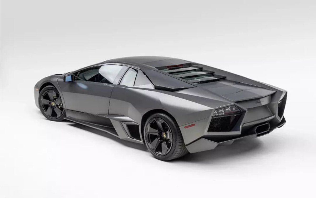 LamboCIub's tweet photo. Reventon https://t.co/U0DIpnYd5o