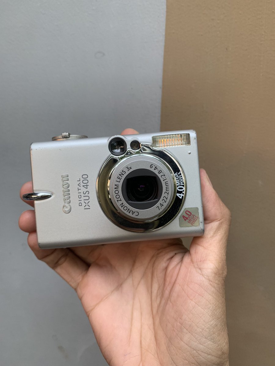 helloyoyeahh's tweet photo. 🤎Canon PowerShot S400 (Digital IXUS 400)
🔵1,590 b.-
🦐การทำงานของกล้อง
👇👇👇👇
#กล้องดิจิตอลเก่า #กล้องดิจิตอลเก่าวินเทจ #กล้องเก่า #กล้องมือสองราคาถูก #digicam #digitalcamera #y2kcamera https://t.co/lc0SOAzNMN