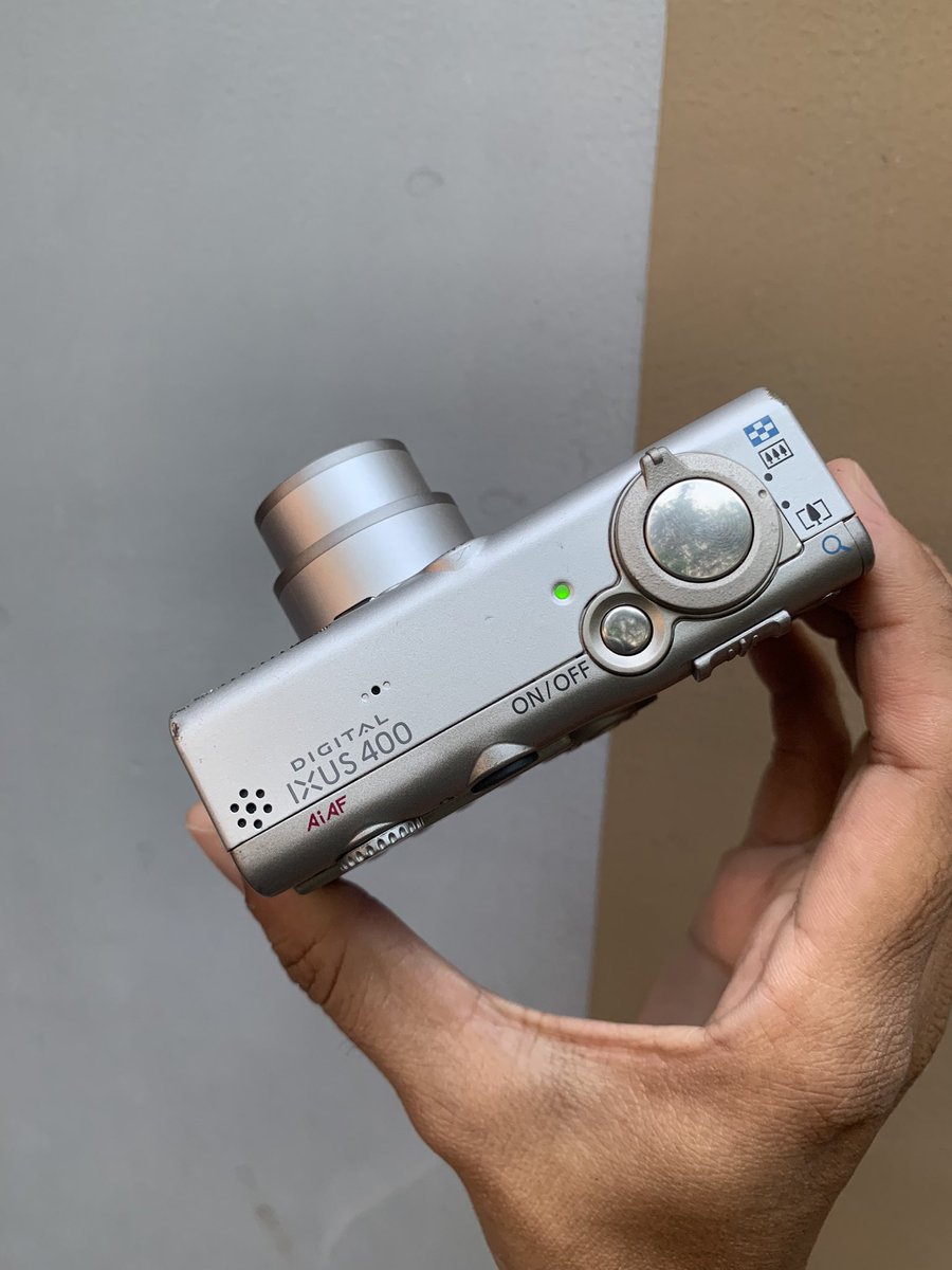 helloyoyeahh's tweet photo. 🤎Canon PowerShot S400 (Digital IXUS 400)
🔵1,590 b.-
🦐การทำงานของกล้อง
👇👇👇👇
#กล้องดิจิตอลเก่า #กล้องดิจิตอลเก่าวินเทจ #กล้องเก่า #กล้องมือสองราคาถูก #digicam #digitalcamera #y2kcamera https://t.co/lc0SOAzNMN