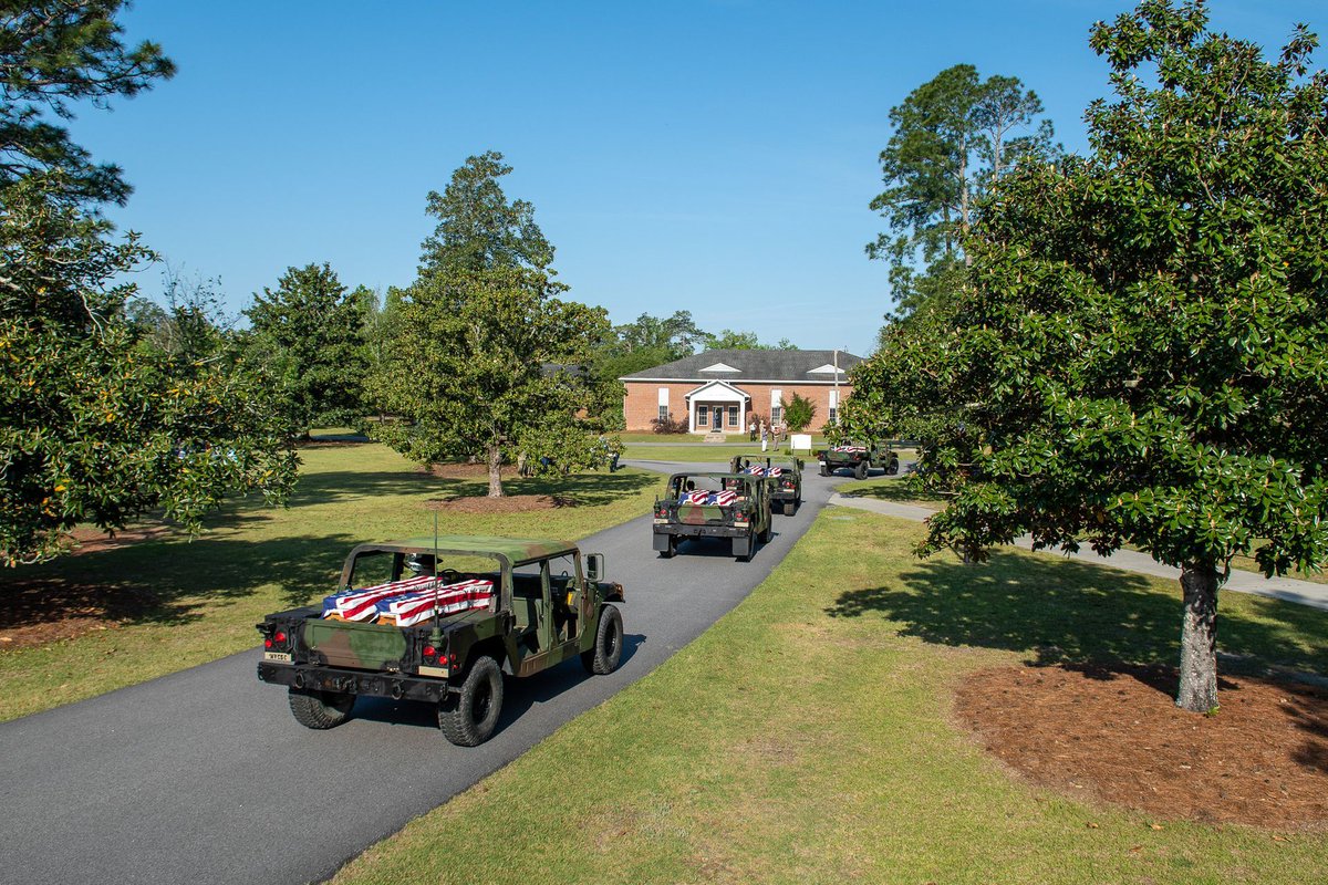SC_Battleground's tweet photo. Solemn start of #CamdenBurials events as flag-draped coffins were prepared for final journey to Camden. Military cadets stood at attention &amp; soldiers were honored by Ft. Jackson Army recruits with cannon fire. https://t.co/y1EhhsEc1Q