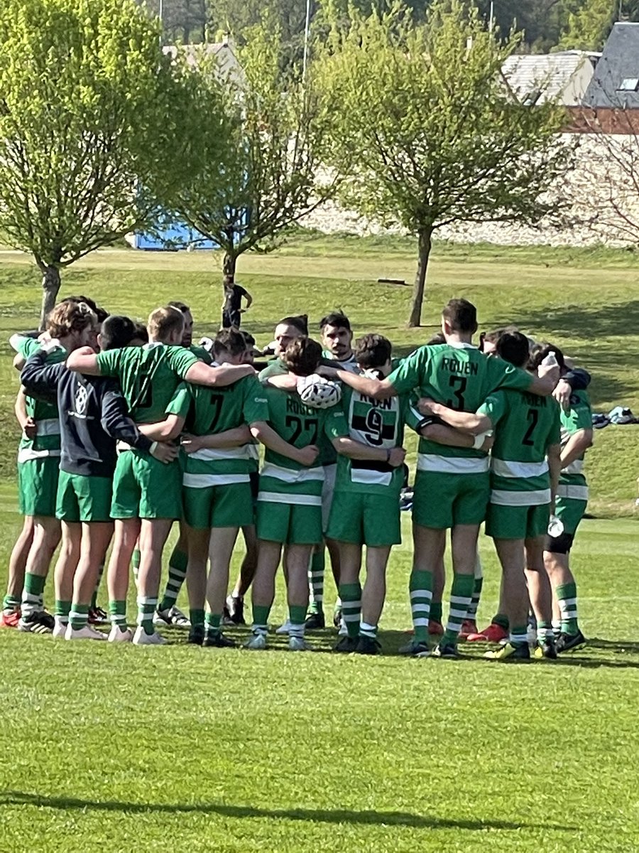 steph_everaert's tweet image. Vivre un tournoi de #Rugby de l’intérieur, c’est… énergisant et le mot est faible 🤩 ! Fière de soutenir, avec @NEOMAbs, le tournoi EY TOP EIGHT, la plus grande compétition étudiante de rugby de France, 100% organisée par les étudiants de #NEOMAbs @AssoTop8 @EYRecrute