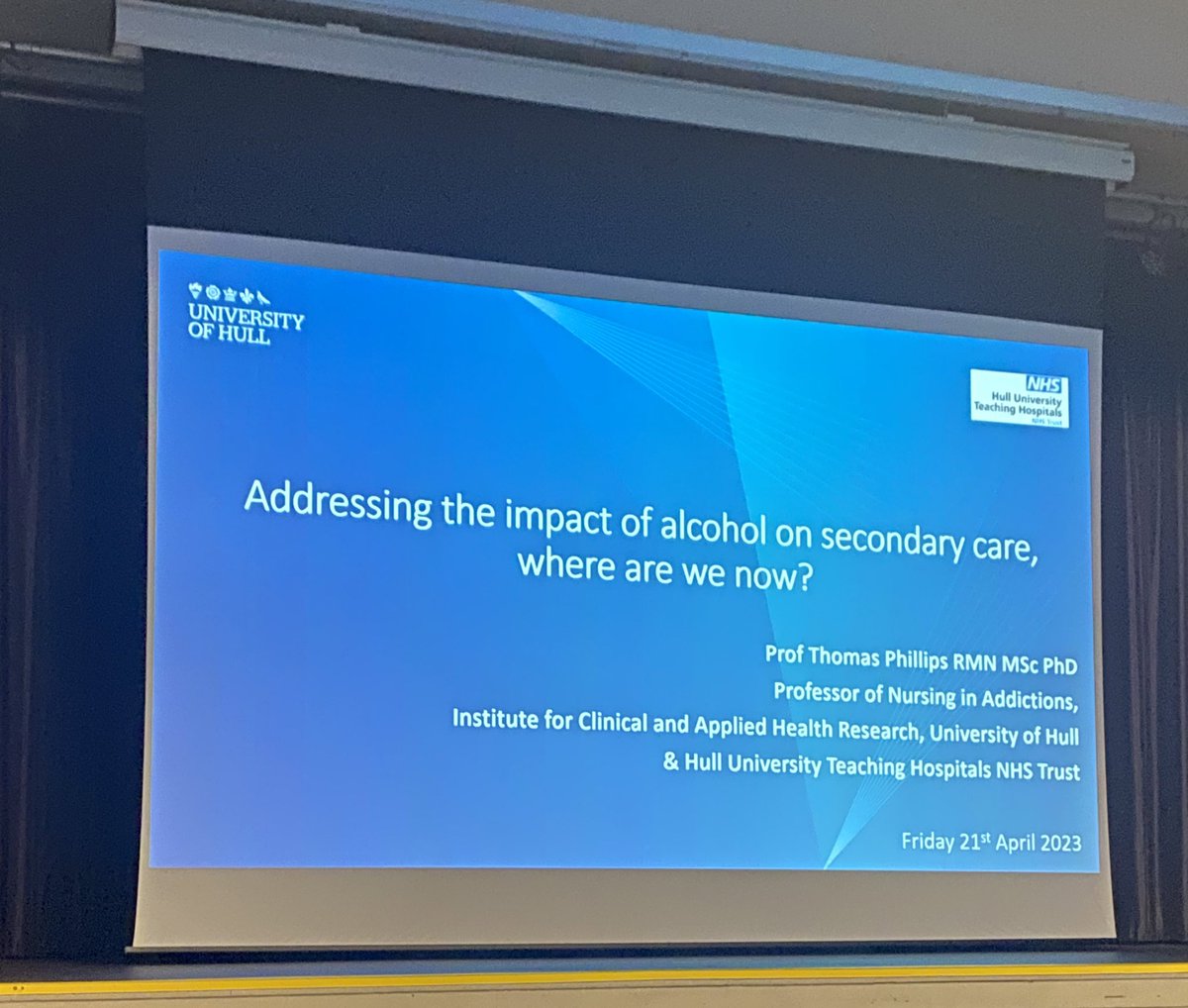HullTrialsUnit's tweet photo. @drtsphillips talking about the excellent work currently being carried out alcohol and addiction in Hull @ICAHR_UoH @HUTHResearch @HullYorkMed https://t.co/UKpSqtJrUf