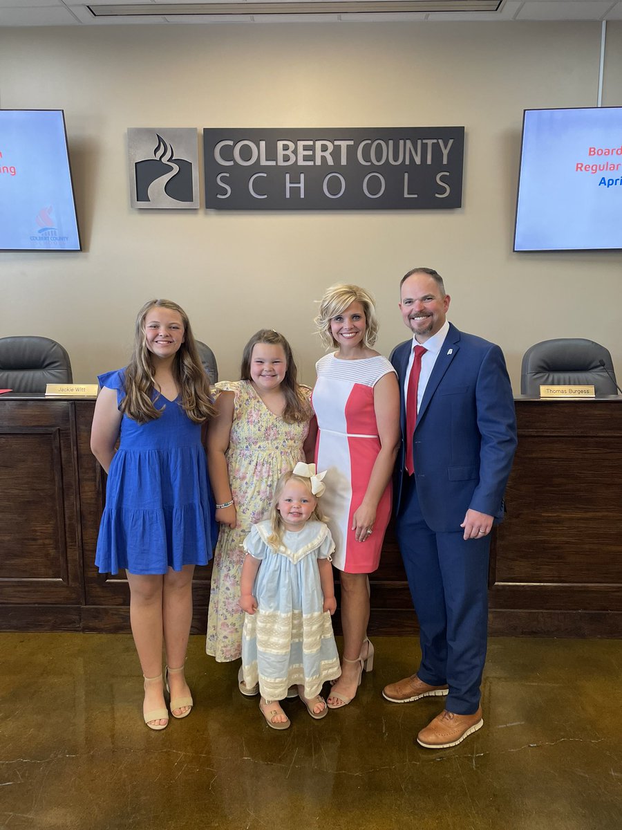 Taylor Leathers tweet media