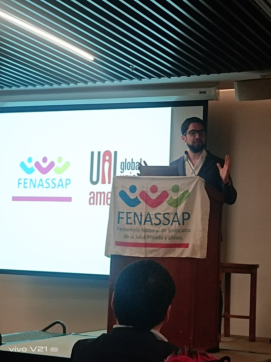 Hablando con el subsecretario Giorgio Boccardo sobre las 40 hrs. En el primer encuentro 2023 salud privada. Fenassapp
#somoslavozdelcolectivosindical