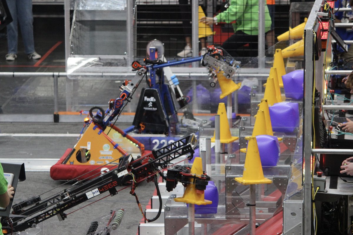 Lightning Robotics FRC862 tweet media