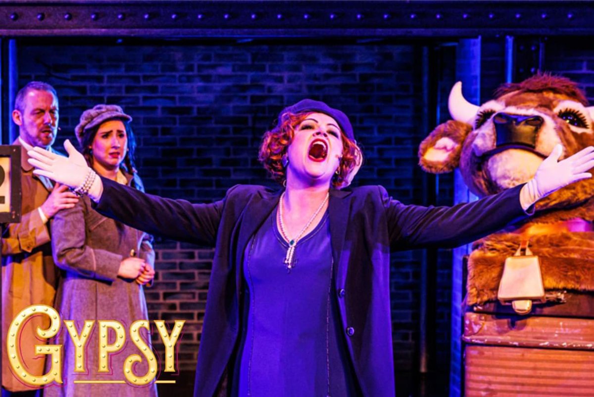 SMAOS1's tweet photo. Can’t say Gypsy better than this picture #gypsyMusical #musicalTheatre #manchesterTheatre #whatsOnManchester #manchesterWhatsOn https://t.co/8eYofGwFdV