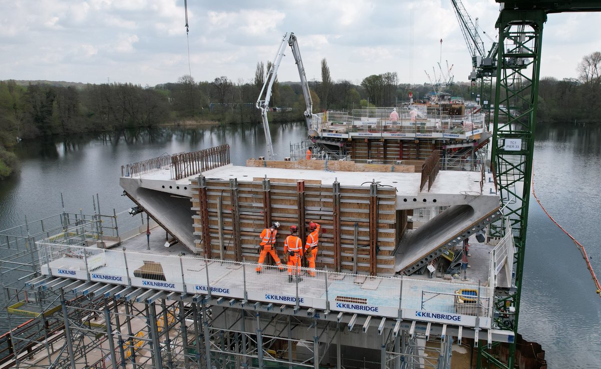 kilnbridge's tweet photo. Precast + Rebar + Formwork + Concrete = Striking Time #KCSL #construction #quality #teamwork #teamkilnbridge https://t.co/qmknm9Tujz