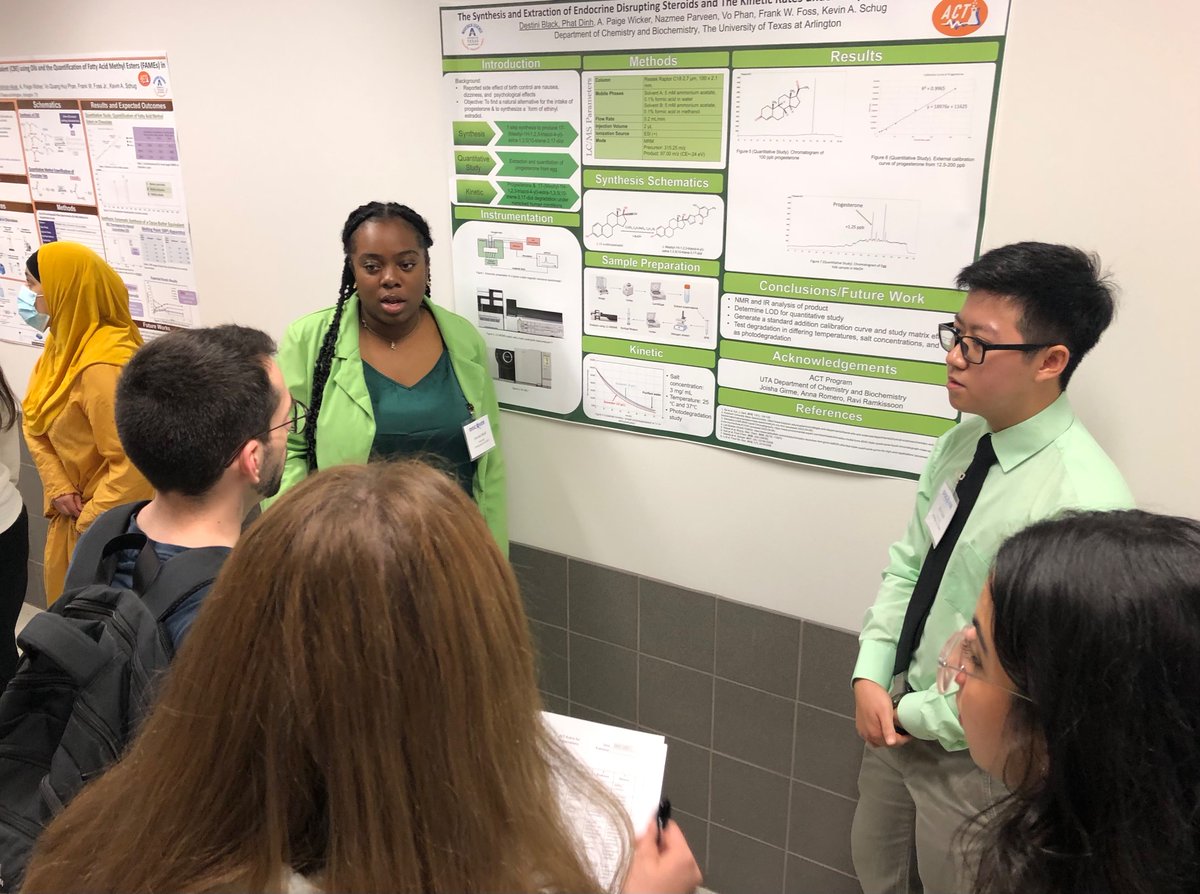UTAScience's tweet photo. The Discover Student Research Symposium is happening now until 12 pm in COB and CRB; come see all the great research on display! Finalists will present at 1 pm in @UTAPlanetarium, followed by awards. https://t.co/q0QpP8NFvW