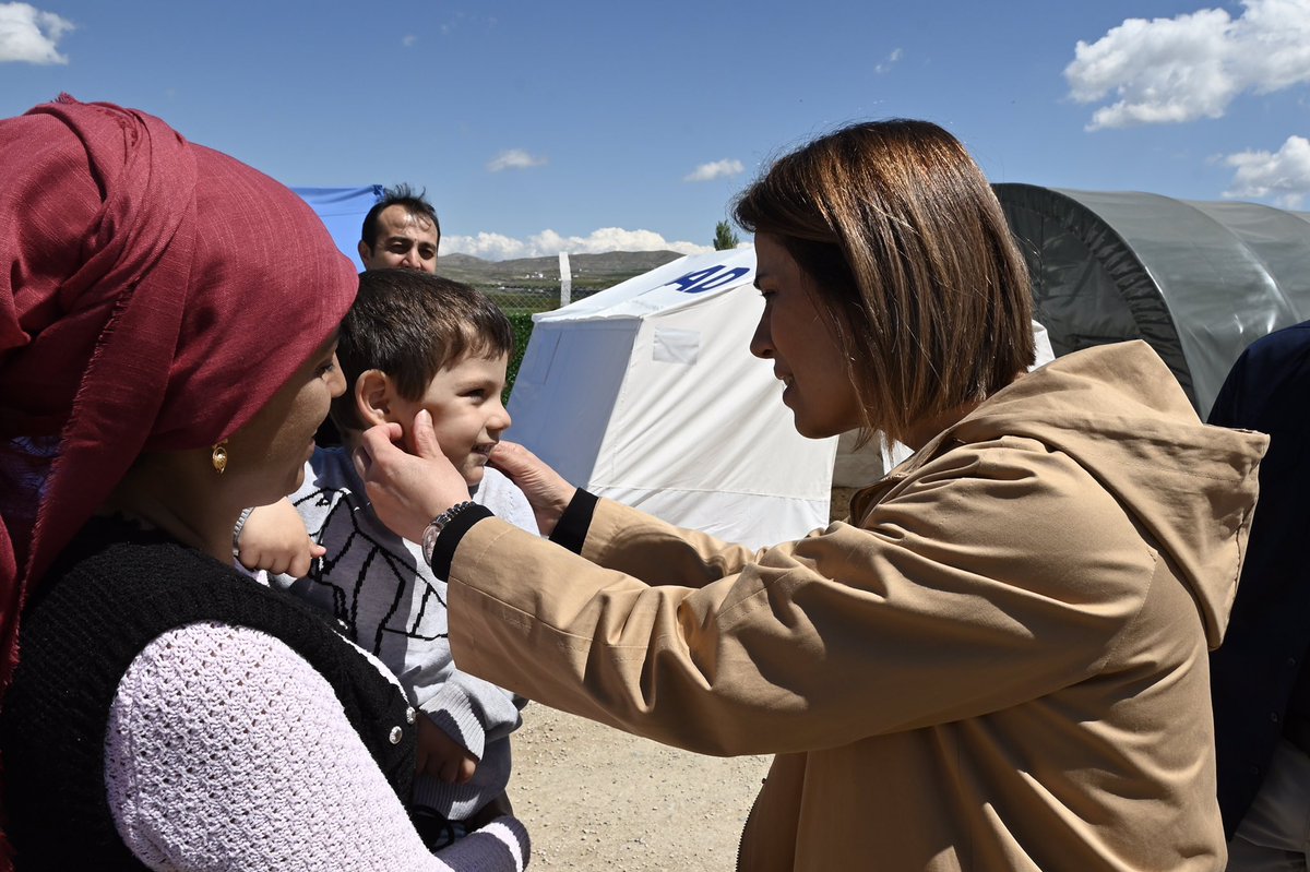 📍Malatya Teknokent Konteyner Kent

#RamazanBayramı nedeniyle #Malatya’ya görevlendirilen Valimiz İnci Sezer Becel, İzmir Valisi Yavuz Selim Köşker ile birlikte, Malatya Teknokent Konteyner Kenti ziyaret etti.
⤵️
