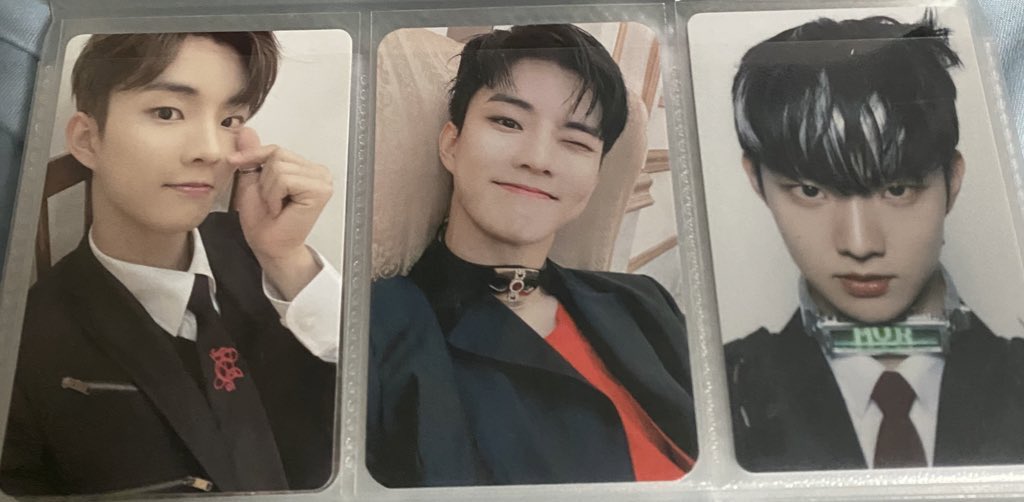 irisjello's tweet photo. ขายใบละ70ค้าบ ค่าส่ง30/50 ทักมาขอดูเพิ่มเติ่มได้คับ🩵 #ตลาดนัดtheboyz https://t.co/caYbFKOgPn