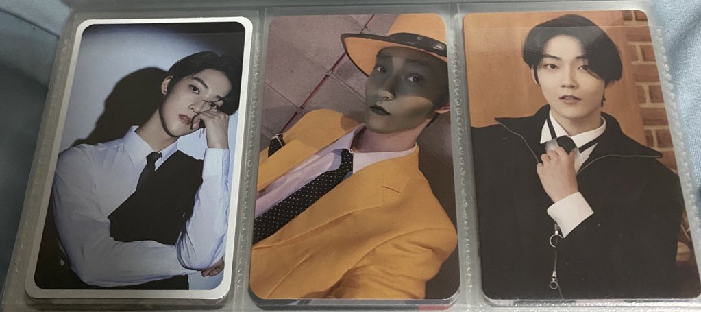 irisjello's tweet photo. ขายใบละ70ค้าบ ค่าส่ง30/50 ทักมาขอดูเพิ่มเติ่มได้คับ🩵 #ตลาดนัดtheboyz https://t.co/caYbFKOgPn