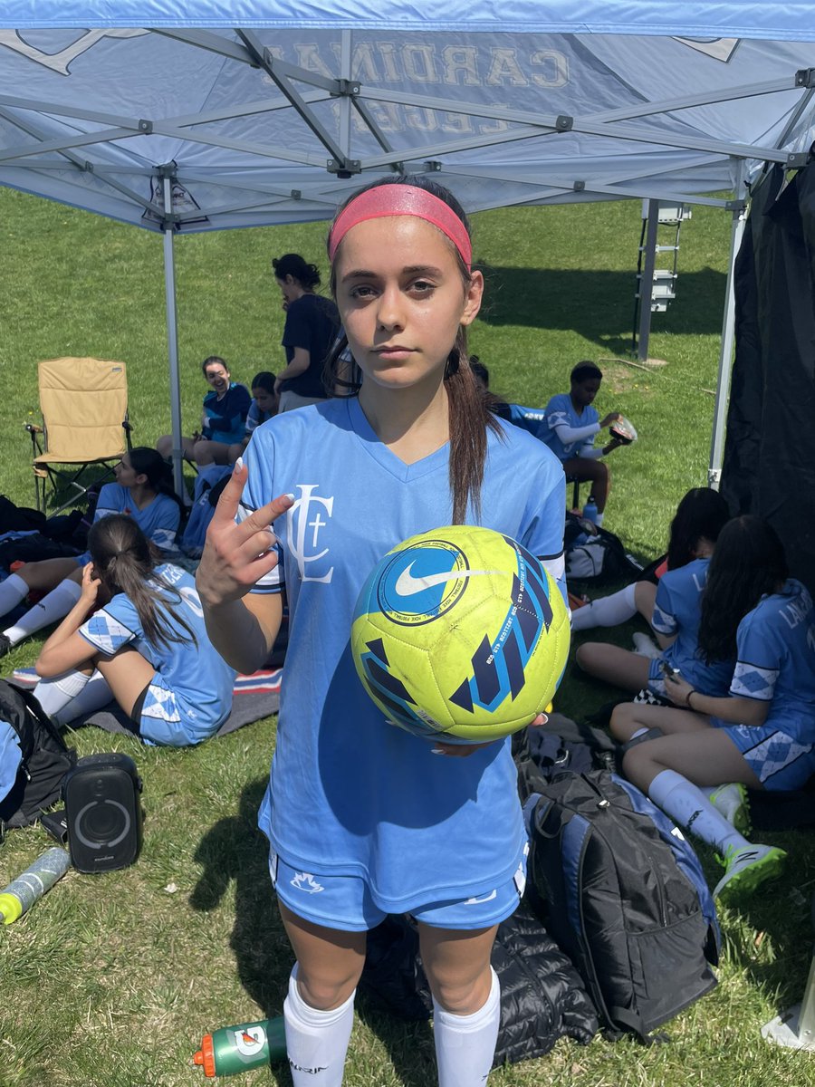 Big win to open the 22nd Annual Ancaster Girls ⚽️ Tournament! Player of the game Madison with 2 goals. 👏<a href="/CardinalLegerSS/">Cardinal Léger Catholic S.S.</a>