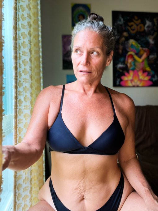 cumming soon daddy, mommys sick and tired of being alone💦🍆  #naughtymommy #naughtywife #hotmilf #onlyfansbabe<a href="/tag/booty"class="tags"><span>#booty</span></a><a href="/tag/horny"class="tags"><span>#horny</span></a><a href="/tag/milf"class="tags"><span>#milf</span></a><a href="/tag/gilf"class="tags"><span>#gilf</span></a><a href="/tag/stepmom"class="tags"><span>#stepmom</span></a><a href="/tag/phatass"class="tags"><span>#phatass</span></a><a href="/tag/hotmilf"class="tags"><span>#hotmilf</span></a>