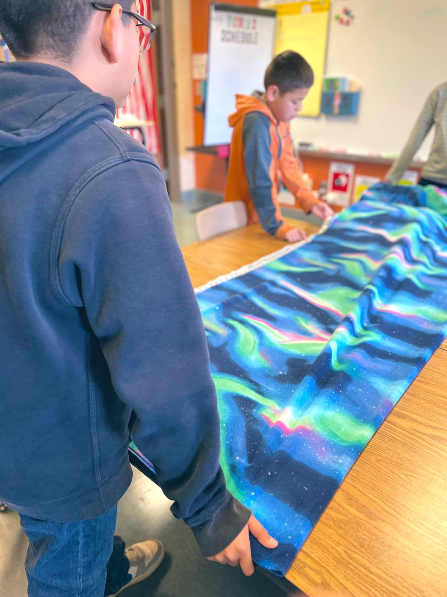dgticola's tweet photo. 5th graders started on their no-sew blankets for @ProjectLinus and don’t let the no-sew 🧵 part fool you. It was a challenging day! @Graham_Wendy #hsvgate #giftedandtalented #servicelearning #gate https://t.co/vxnXfR754S