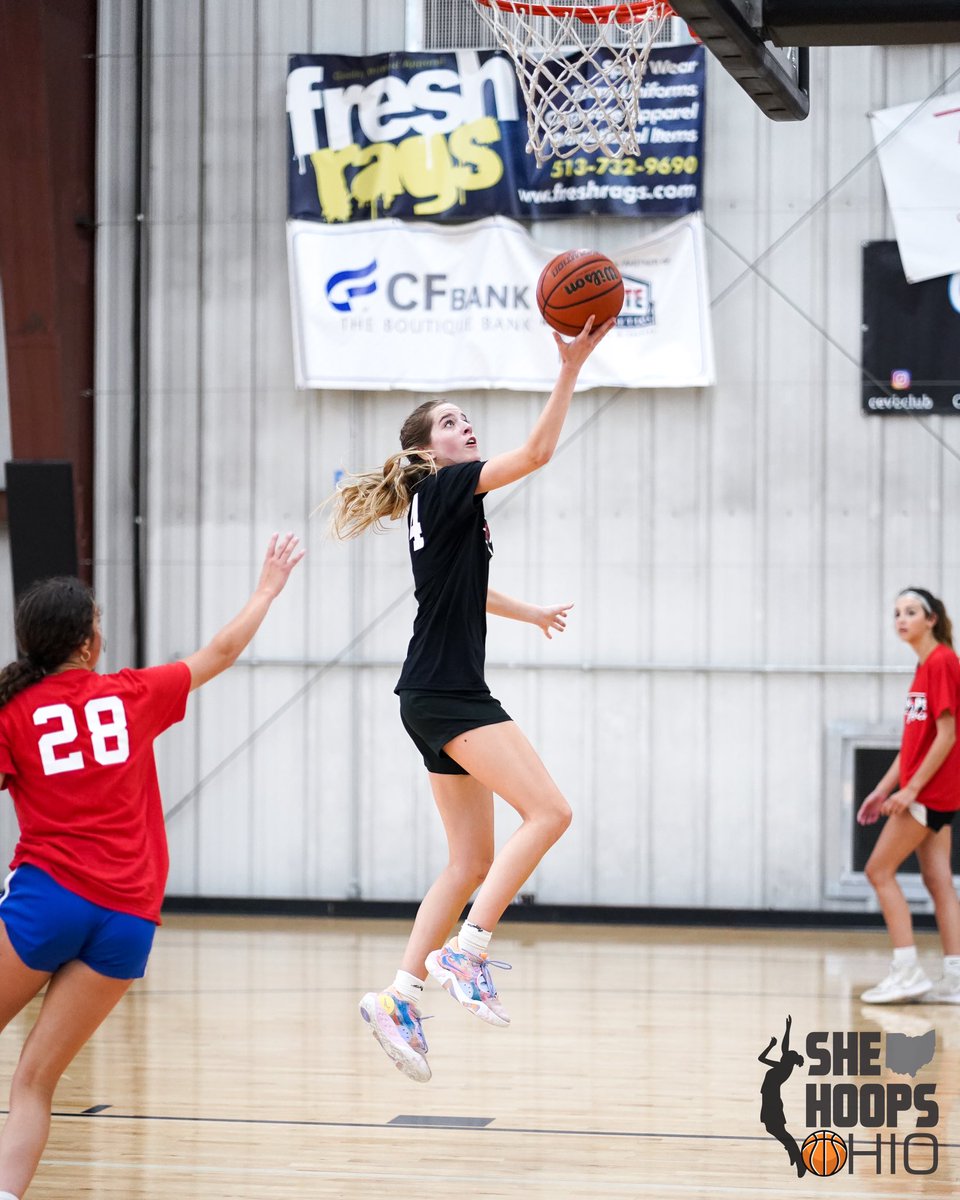 SheHoopsBball's tweet photo. #SheHoopsOhio https://t.co/Rr09F3jZw8