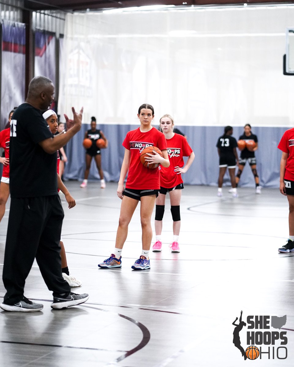 SheHoopsBball's tweet photo. #SheHoopsOhio https://t.co/Rr09F3jZw8
