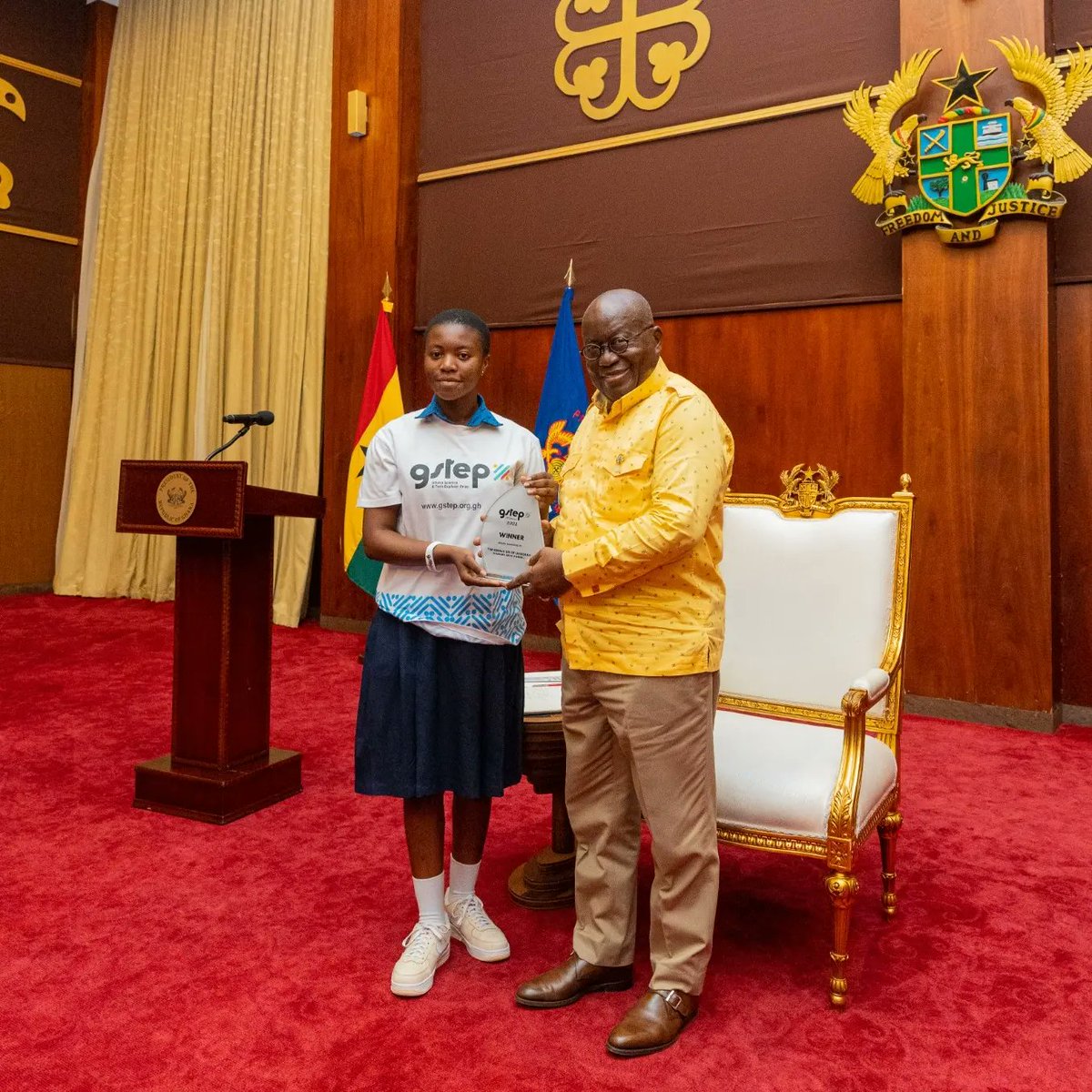 GSTEP_GH's tweet photo. 1/2
On Wednesday, 19th April 2023, winners of the 2023 GSTEP Challenge, the Genius Six of Uaddara were received by the President of Ghana, His Excellency Nana Addo Dankwa Akuffo Addo at the Jubilee House. 
#Education #GSTEP2023 https://t.co/R7sseTvgGs
