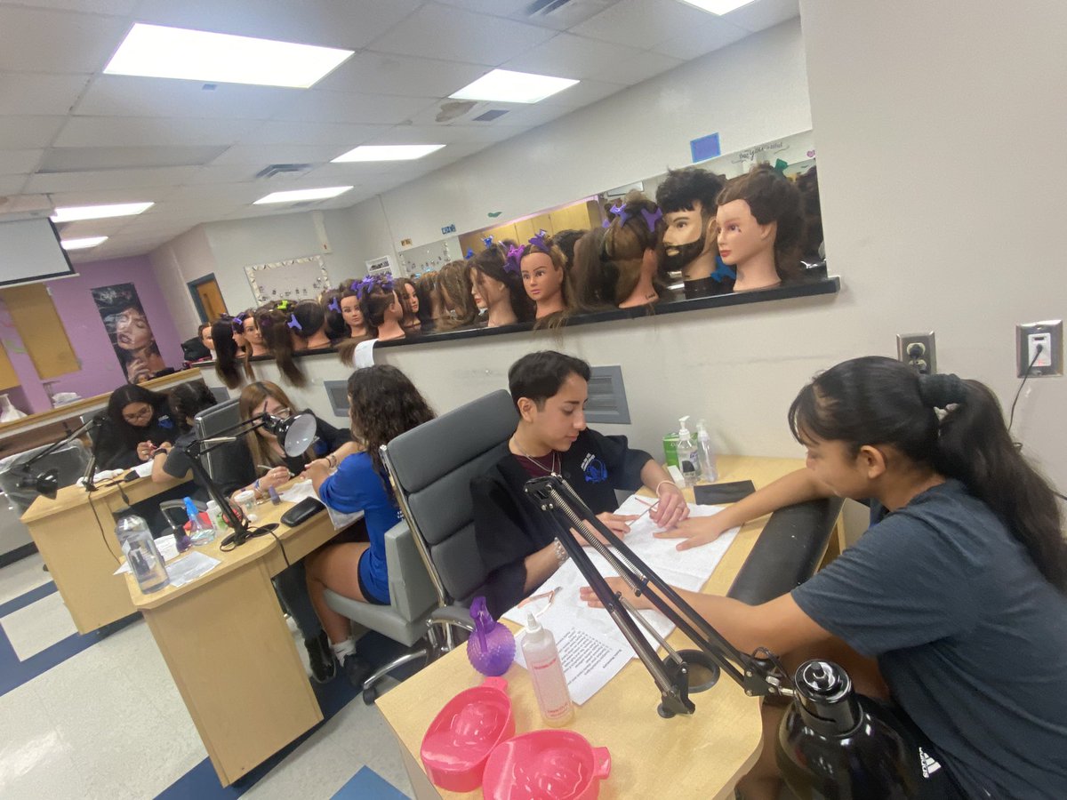 JOHN JAY COSMETOLOGY tweet media