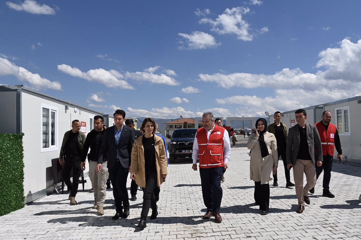 📍Malet Konteyner Kent

#RamazanBayramı nedeniyle #Malatya’ya görevlendirilen Valimiz İnci Sezer Becel, Malet Konteyner Kenti ziyaret etti.
⤵️