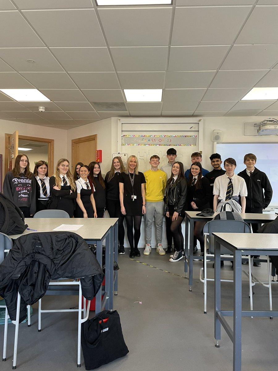 Miss Irvine tweet media