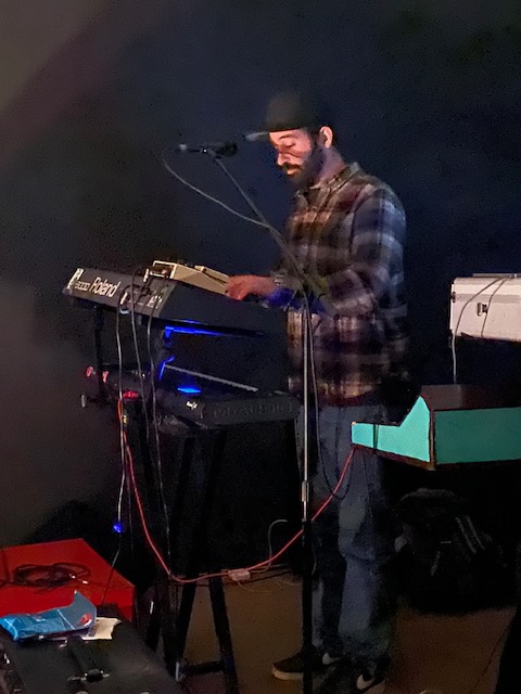 THEM GUNS tweet media