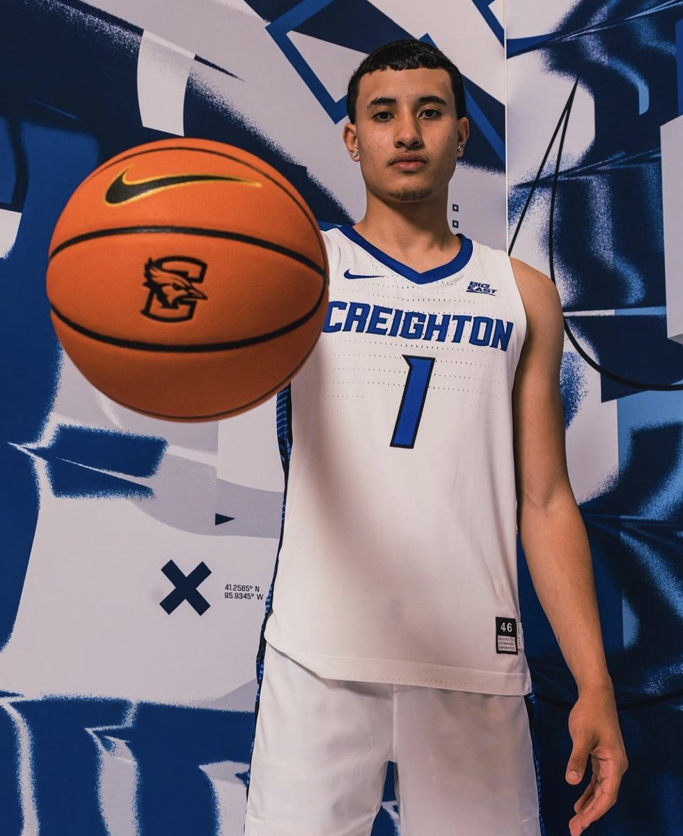 RedRockAcademy1's tweet photo. Sterling Knox 6’6 2023 playmaking wing has committed to Creighton. Team MVP of National powerhouse Red Rock Academy who he led to a top 10 Max Prep national ranking. 

Averaged 18 ppg 7 asst 6 Rebs 

Catch him at the Ball Dawgs All american game 5/7 https://t.co/OrEexfTS9c
