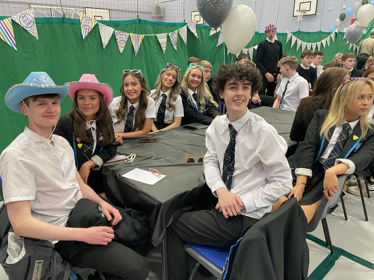 CglenHighSchool's tweet photo. Some of our leavers today! #classof23 #wearecalderglen https://t.co/MkS9SXCdz6
