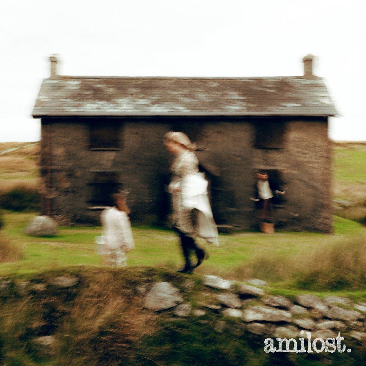 _amilost_'s tweet photo. Living With Ghosts is out!! 🤍🤍

https://t.co/CBx1182Lz0

We've also shared where the song was written🥹

Written by: @sigridzeiner @rosscraib @cubfowler @_joshua_curtis
Produced: @sigridzeiner 
Co prod: @rosscraib
Mix: @alidbetter
Mastered: @kevintuffy
Artwork: @kanelayland https://t.co/cWFPCluMZJ