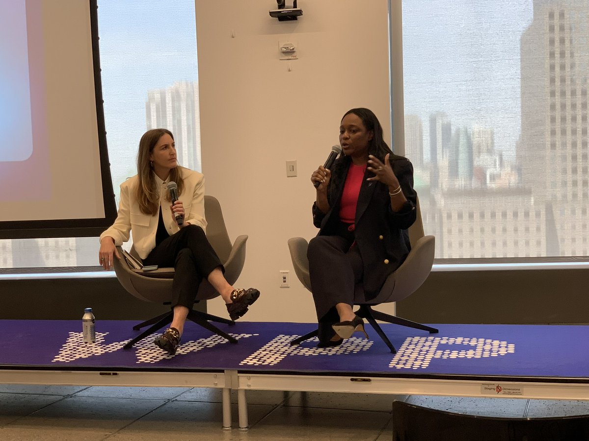 Awesome social media innovation fireside 🔥chat with Elizabeth at the #BISummit yesterday, thanks for the opportunity <a href="/BrandInnovators/">Brand Innovators</a> 🙌🏾