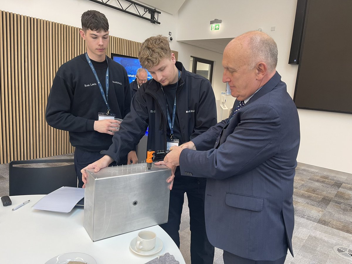 spikeisfoo's tweet photo. So good to see everyone getting stuck into a few hand skills activities run by our #apprentices at #MarshallSkillsSummit 

@BAESystemsplc @MakeUK_ @Bombardier @CranfieldUni https://t.co/N47Cyw5ce5