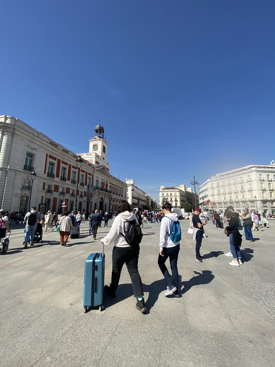 MadridDecadente's tweet image. 📌 Puerta del Sol 

Tras un breve paseo, confirmo lo que se ve en muchas imágenes desde ayer:

✅ La reforma es un MOJON