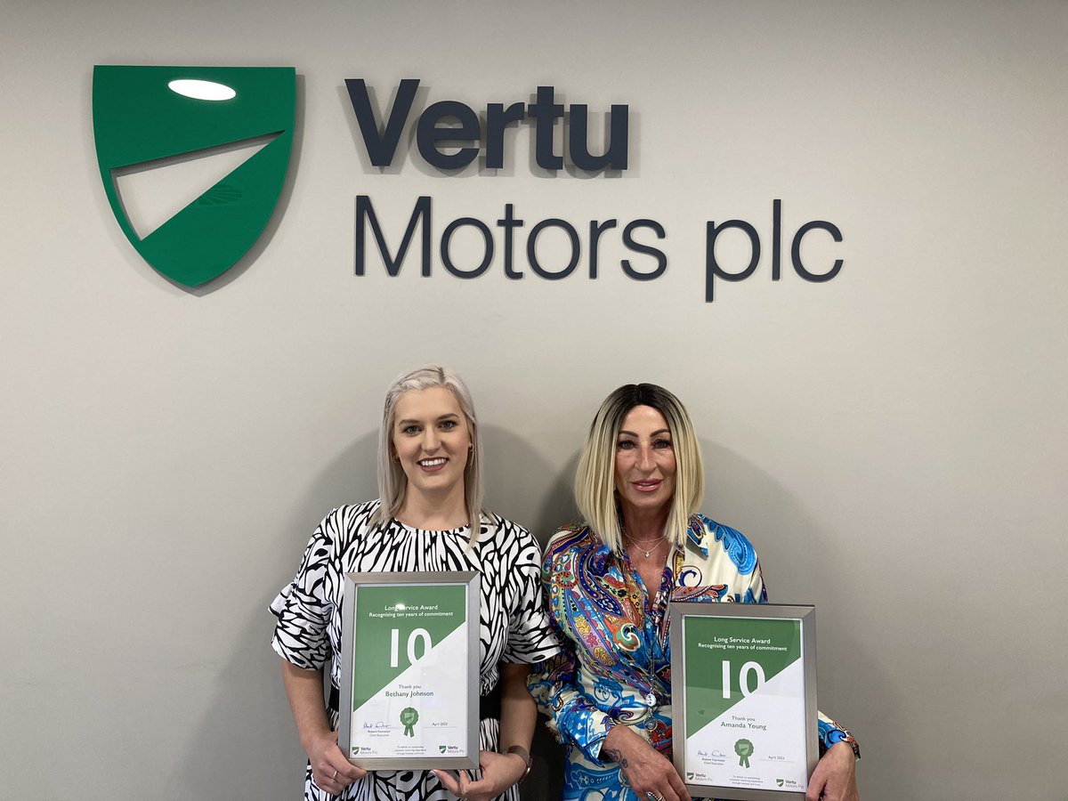 Beth and Amanda showing off just some of the awards that we handed out at today’s team brief! Well done ladies for a brilliant 10years!
#Recognition #longservice