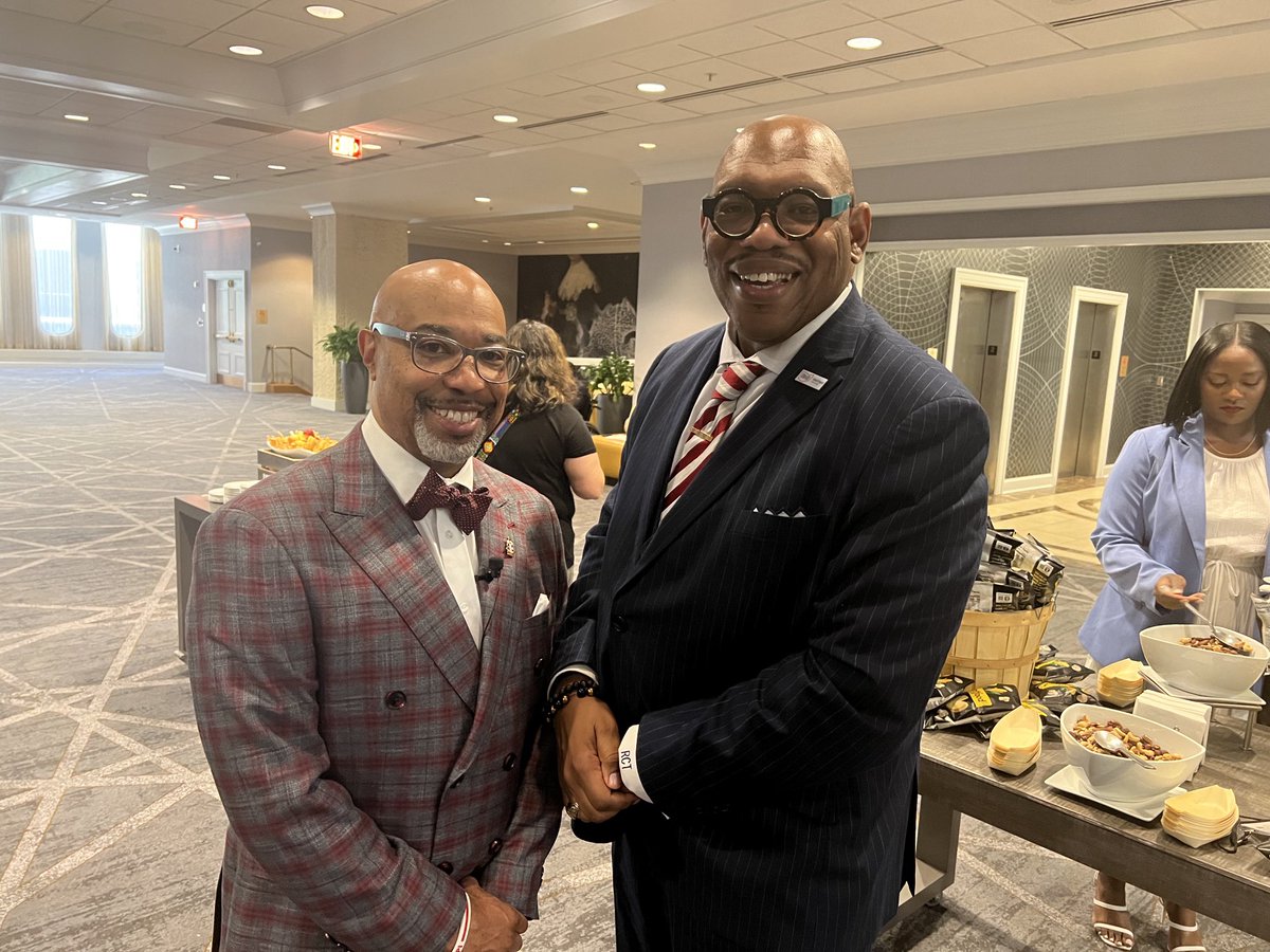 ronaldctoddII's tweet photo. Pictured with Alan K. Nevel, MBA(SVP, Chief Equity & Community Impact Officer, The MetroHealth System). @OhioDevelopment EMPOWERING COMMUNITIES TO SUCCEED! #OhioDevelopment #OhioDEI #OCDEISummit #InclusionExcellence #OhioDiversitySummit https://t.co/Bk4o8E9Cnm