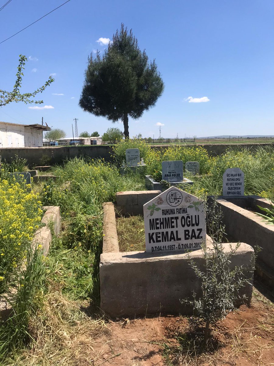 Mezar taşıyla bayramlaşmak zorunda olanlar için zordur bayram