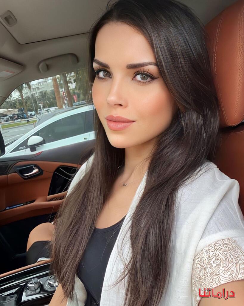 الكاتبة #رنا_الحريري :”عيد مبارك 🌙 بتمنالكم الصحة، السعادة وراحة البال 🤍” ❤

#دراماتنا