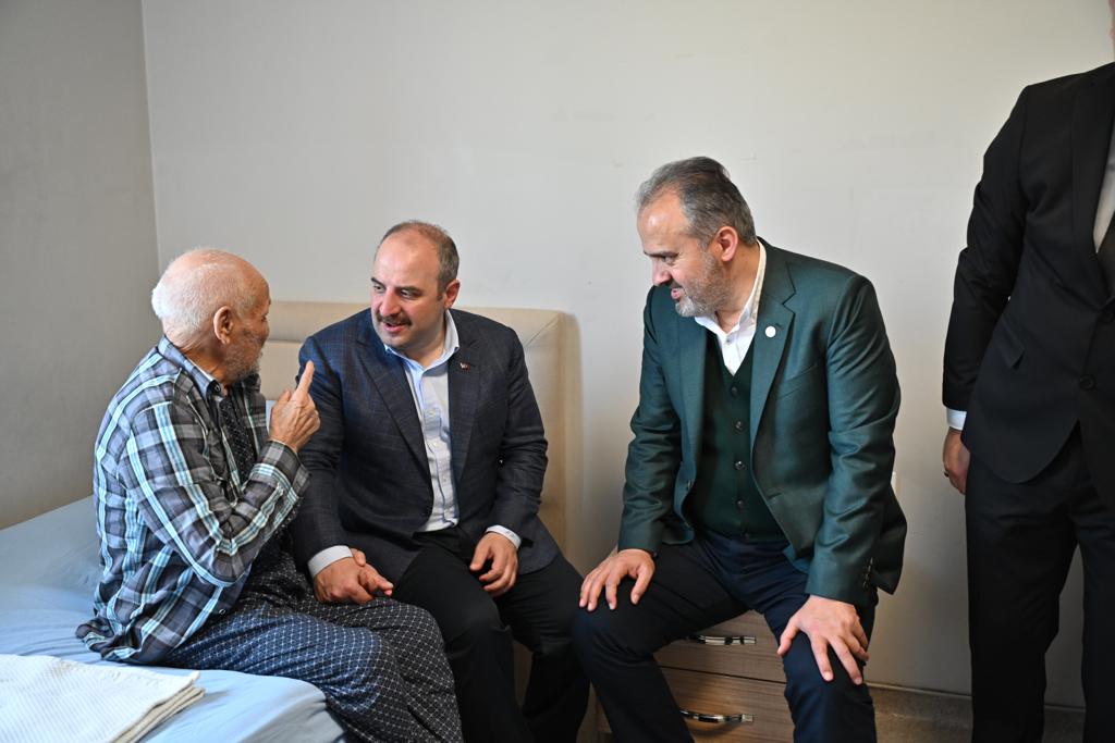 Alinur Aktaş