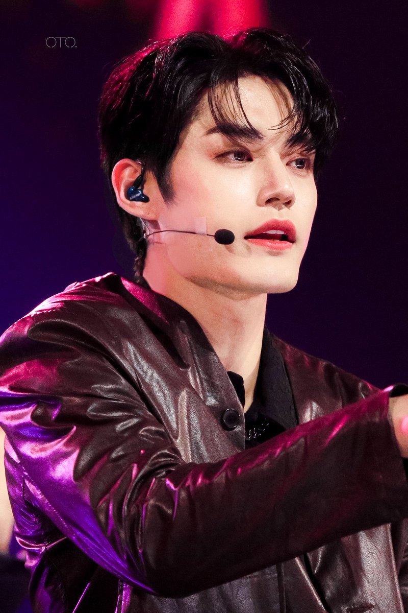 disypy's tweet photo. cakep bgt anjit ih apa seh jiwoong aduh https://t.co/6DqKcTeAyj