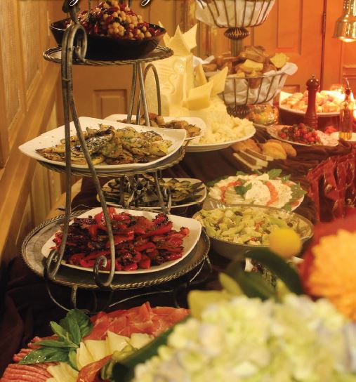 Pines_Manor's tweet image. From white glove service to magnificent #buffets, you'll never be disappointed at the Pines Manor, Central New Jersey's premier #wedding, #banquet and #meeting place. PinesManor.com. 732-287-2222.