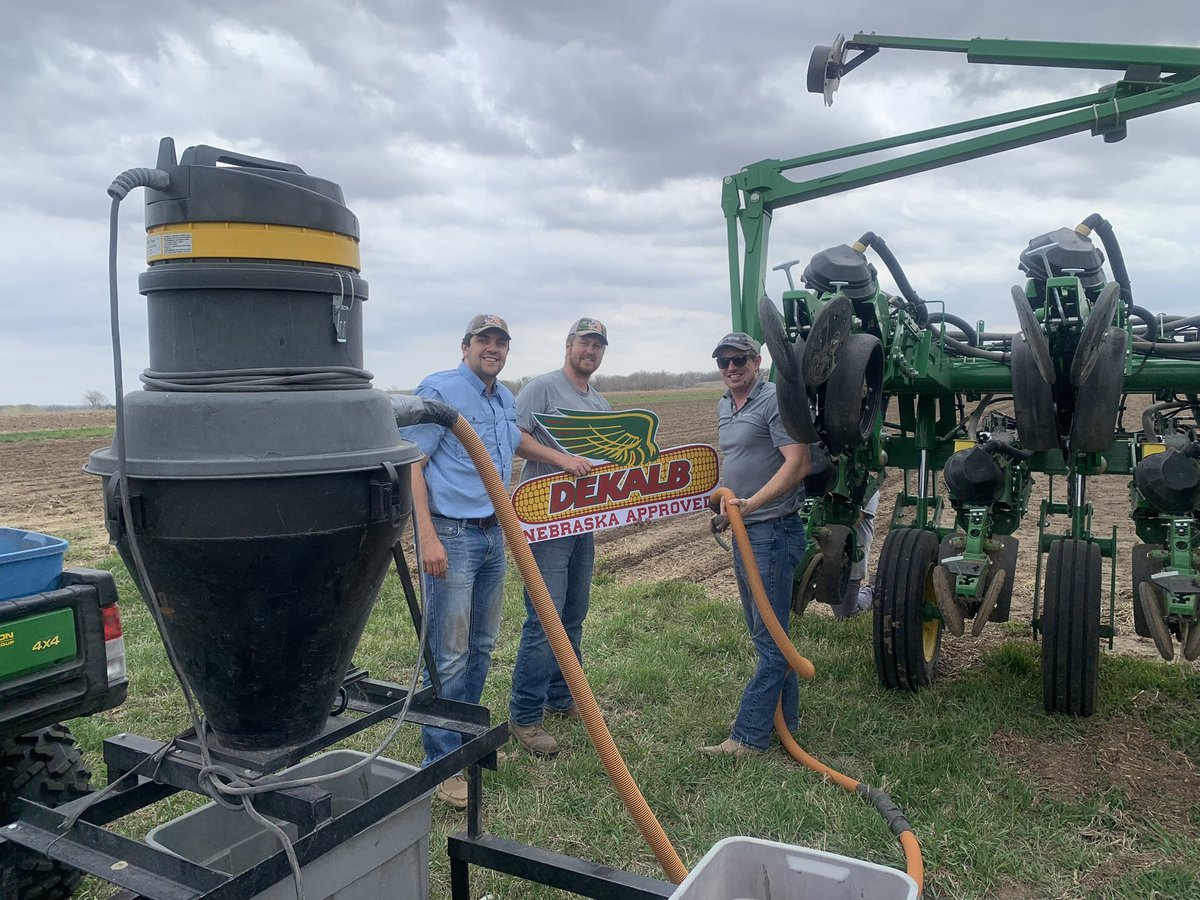 DKAS_Nebraska's tweet image. Having a little fun putting in yet another plot and our first look at Short Corn for 2023. Marvin and Glen Wiles we are excited to see how some of our new technology showcased on your farm. #preceon #DEKALB #plantne23