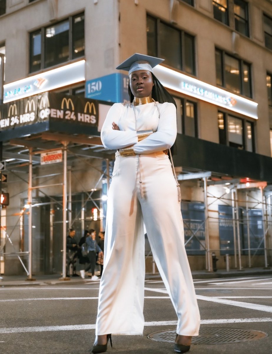 Kalsoum Mbacke est l’illustration parfaite de combinaison entre vie professionnelle et étudiante. Elle est diplômée de Columbia University en génie biomédical, actuellement Digital Business Analyst en Santé chez McKinsey &amp; Company,...  

#DoleelSunuyEntrepreneur