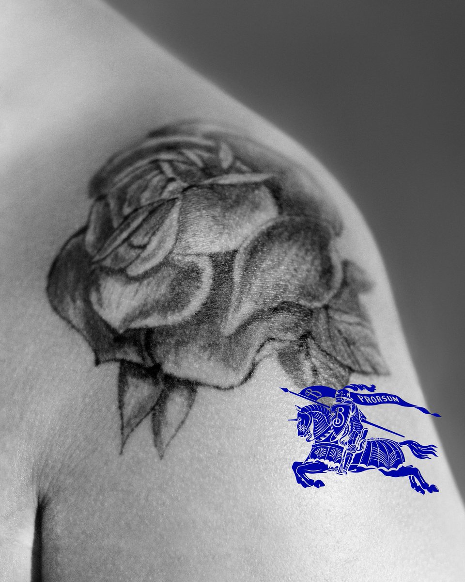 Burberry's tweet photo. Rose tattoo

https://t.co/gFmOYtS06P

#Burberry https://t.co/I5ujckeVIL