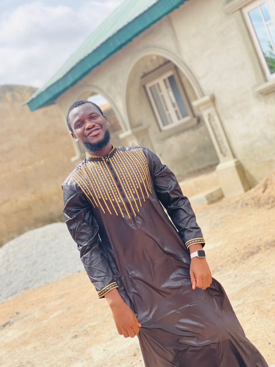 high_beebee's tweet photo. Eid Mubarak to y'all https://t.co/p1ZFcORztR