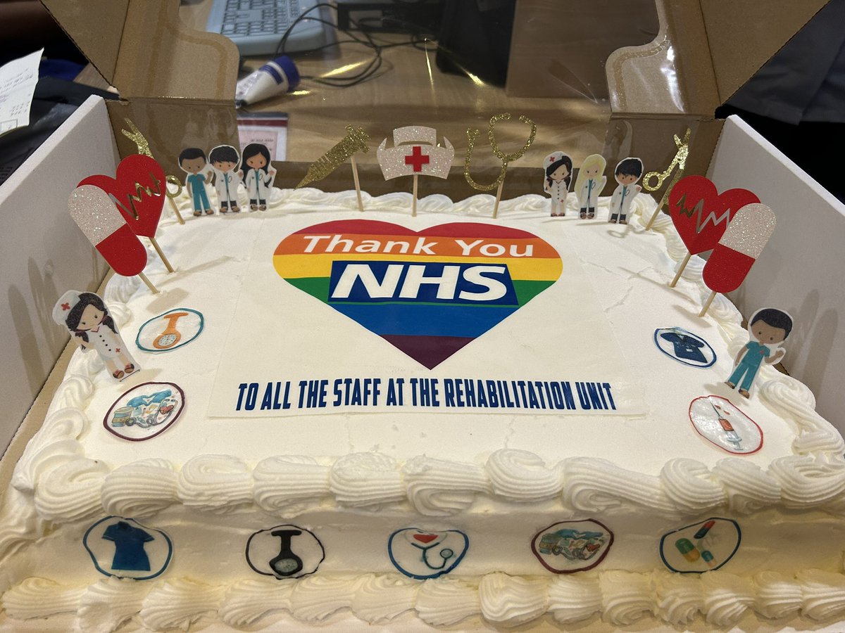 SalfordSRU's tweet photo. Lovely to see one of our patients that has recently gone home after a long stay on stroke rehab, come back and visit us …bringing us this lovely cake and some generous gifts 🤩 #strokerehab @SalfordCO_NHS @SCO__OT @SCOPhysio @GMNISDN @MCCN_UK https://t.co/9a8Z5cObSz