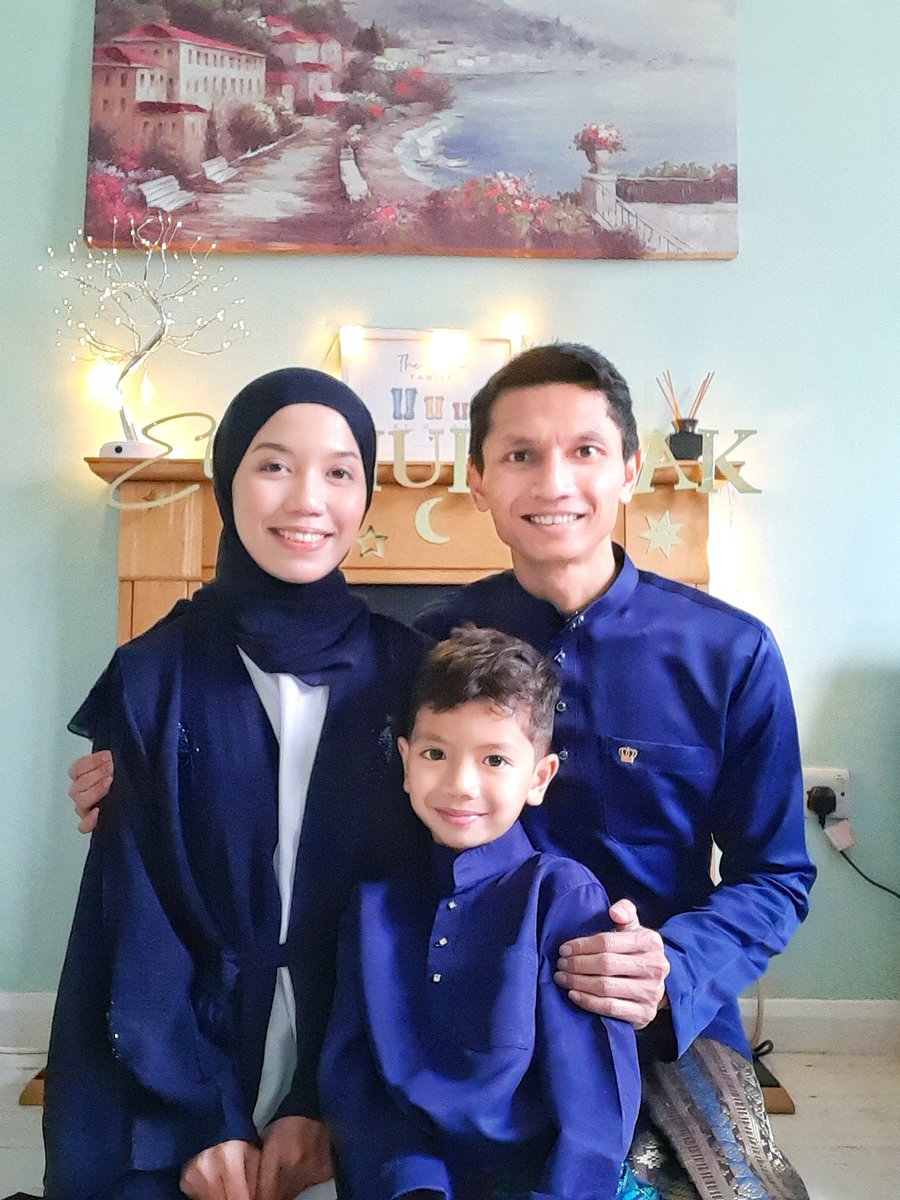 nurulamir_3's tweet photo. π¦Eid Mubarak from our little family to yours π¦ 1 Syawal 1444H
#teamnavyblue
#teamrayaawal https://t.co/tunkwplv7w