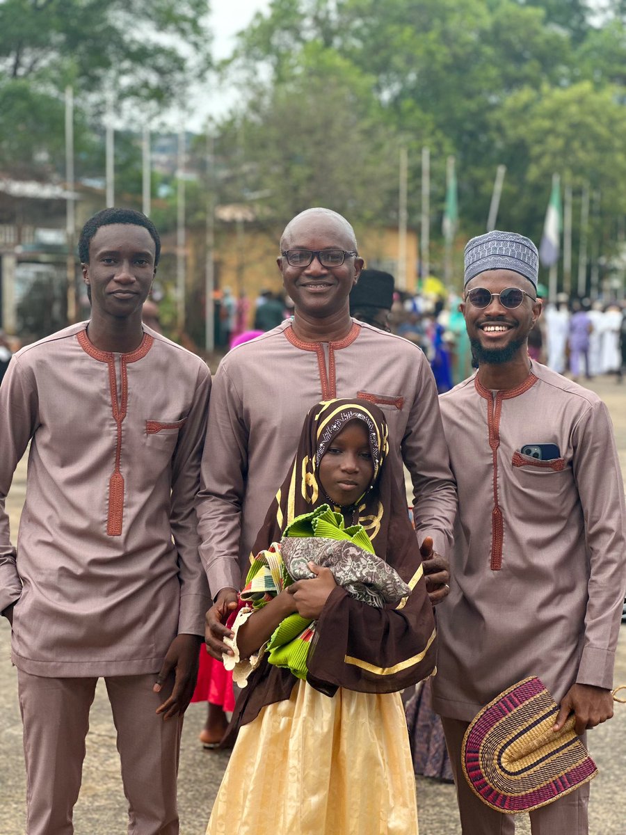Ken_SaroWiwa's tweet photo. Eid Mubarak from me and mine. May all that we have fasted and prayed for be granted to us. https://t.co/4hxfMu73cP