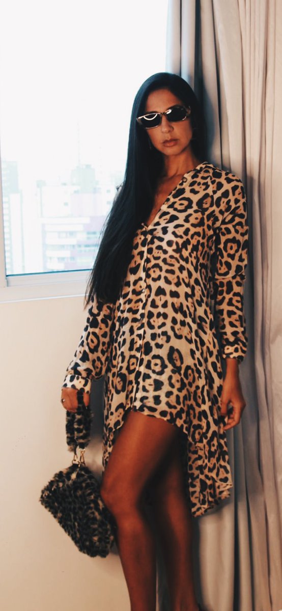 HeloGomes's tweet photo. foi daqui que pediram 3 doses de #oncinha?! 🫶🏼
#ootd https://t.co/kBxKl7FNCt