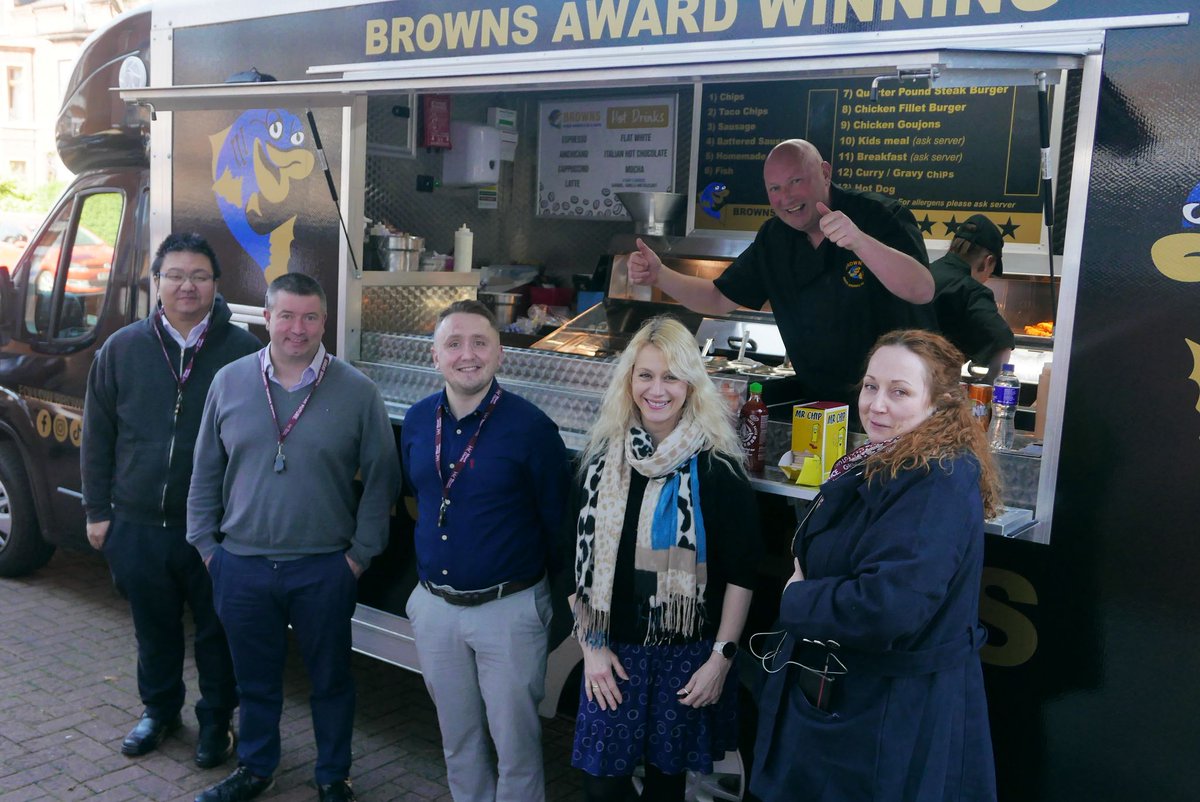 MountCharles_'s tweet photo. How to make your awesome team smile:

FREE fish &amp; chips of course 🐟🐟🐟

Yesterday we had a visit from Browns Award Winning Fish and Chips foodtruck - and what a day for it! ☀️ ☀️Thanks to our staff for their hard work, we hope you enjoyed! https://t.co/vT8hKutZSW