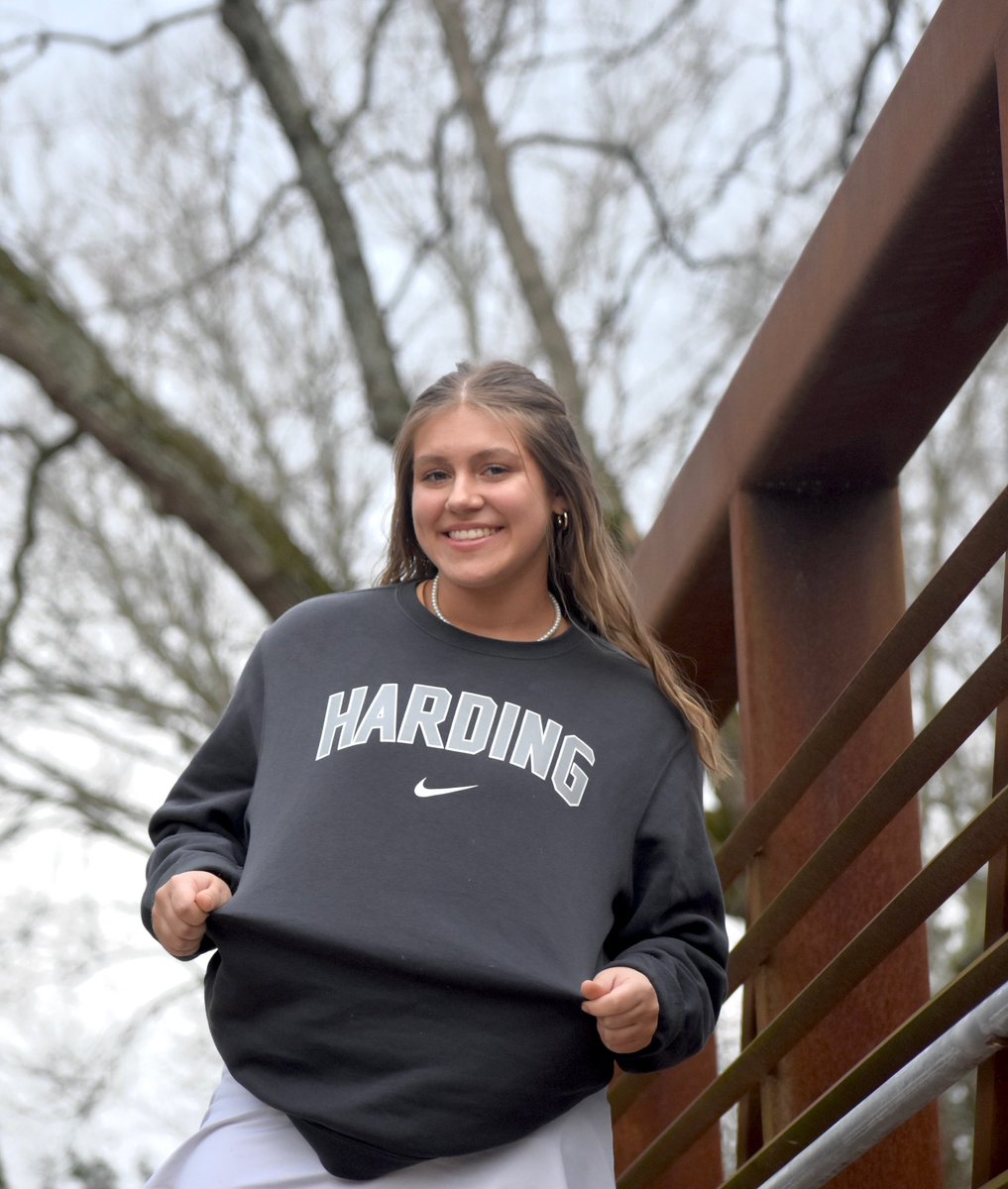 toja94's tweet photo. So excited for Megan to continue her education at Harding University. Staying a Bison! https://t.co/OBpd6t1Oap