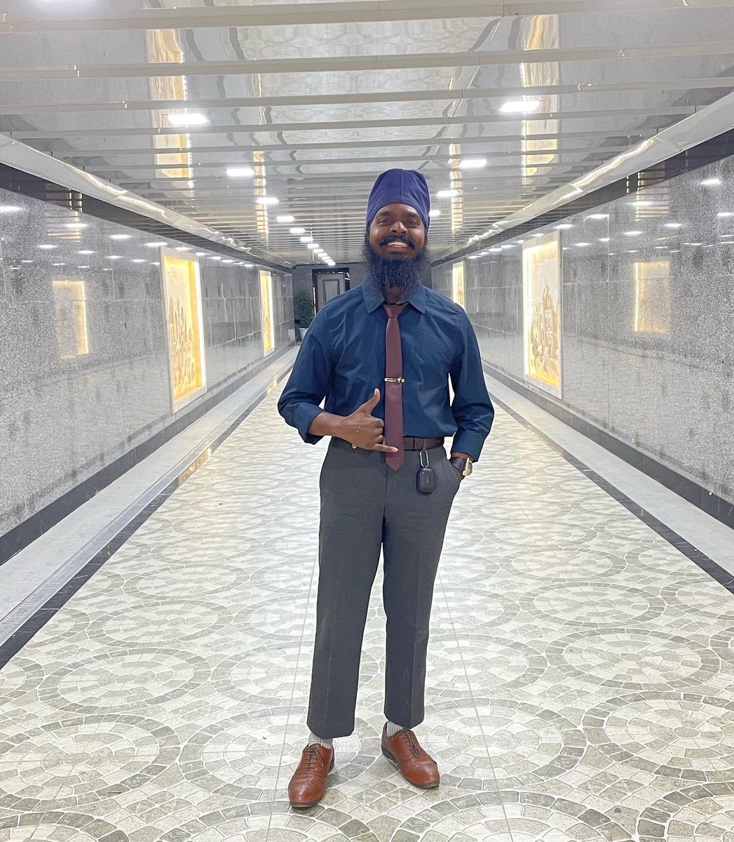 jrdrdeepesh's tweet photo. BEARDO IN UZBEKISTAN 🇺🇿🇺🇿🇺🇿!!! 
#jrdrdeepesh #джрдрдіпеш #googlefamous #beardo #bukhara https://t.co/TUlGThlazw