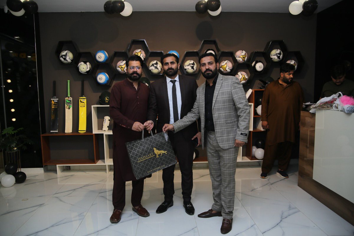 ismmartgroup's tweet photo. We are thrilled to share some pictures from the inauguration of our new outlet in Sargodha!
It was an exciting moment for us and we are grateful to everyone who joined us on this special occasion.
#ismmart #outletopening #sargodha https://t.co/mwA4mD5nci
